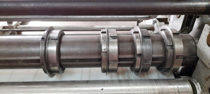 Профессиональное оборудование для рулонной резки - продажа в Казахстане. Купить продольно-резательную машину.